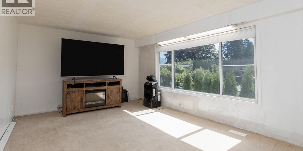 3509 BRUCE STREET Terrace Photo 17 3509 BRUCE STREET Terrace Photo 17